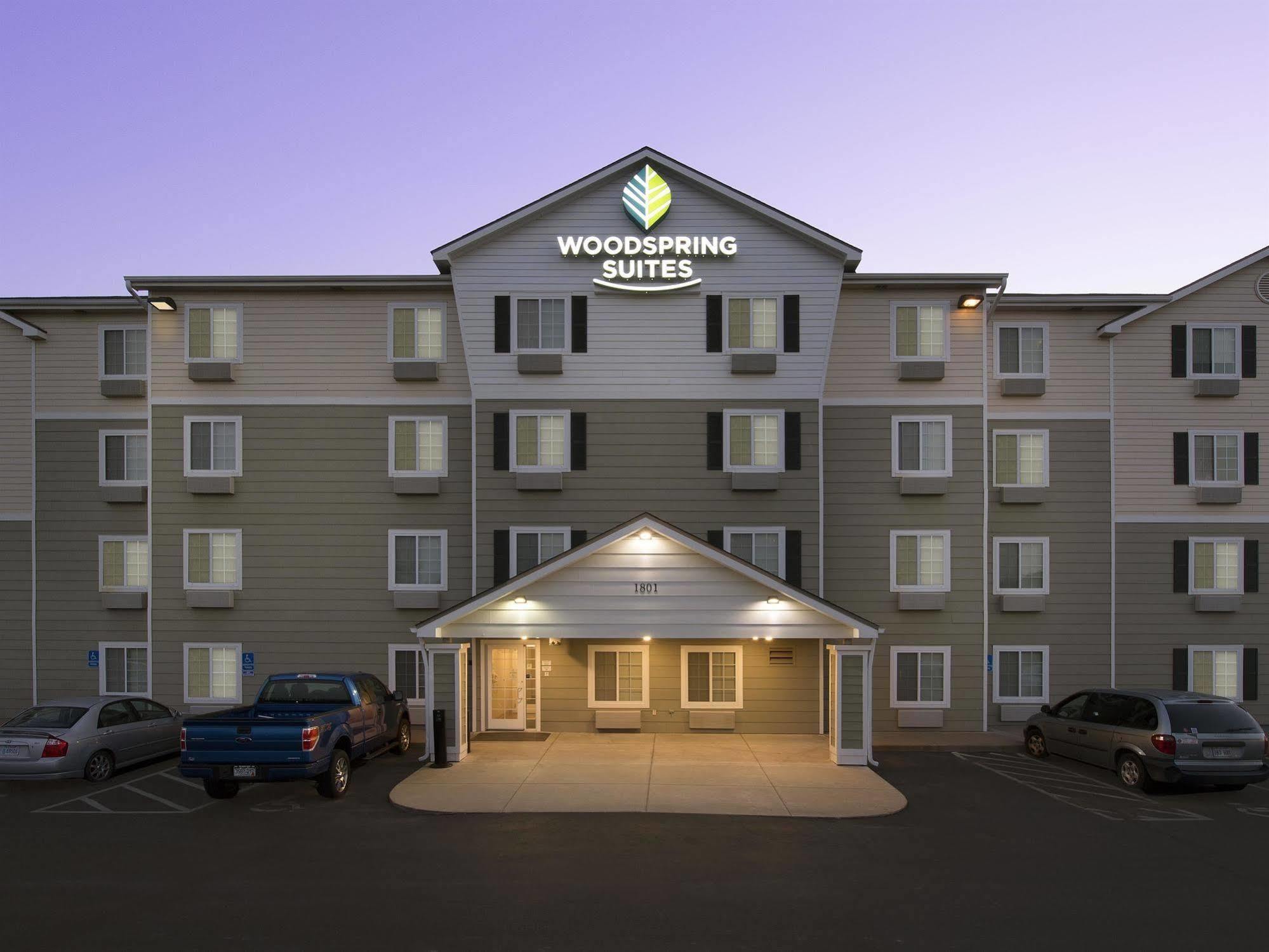 Woodspring Suites Топіка Екстер'єр фото